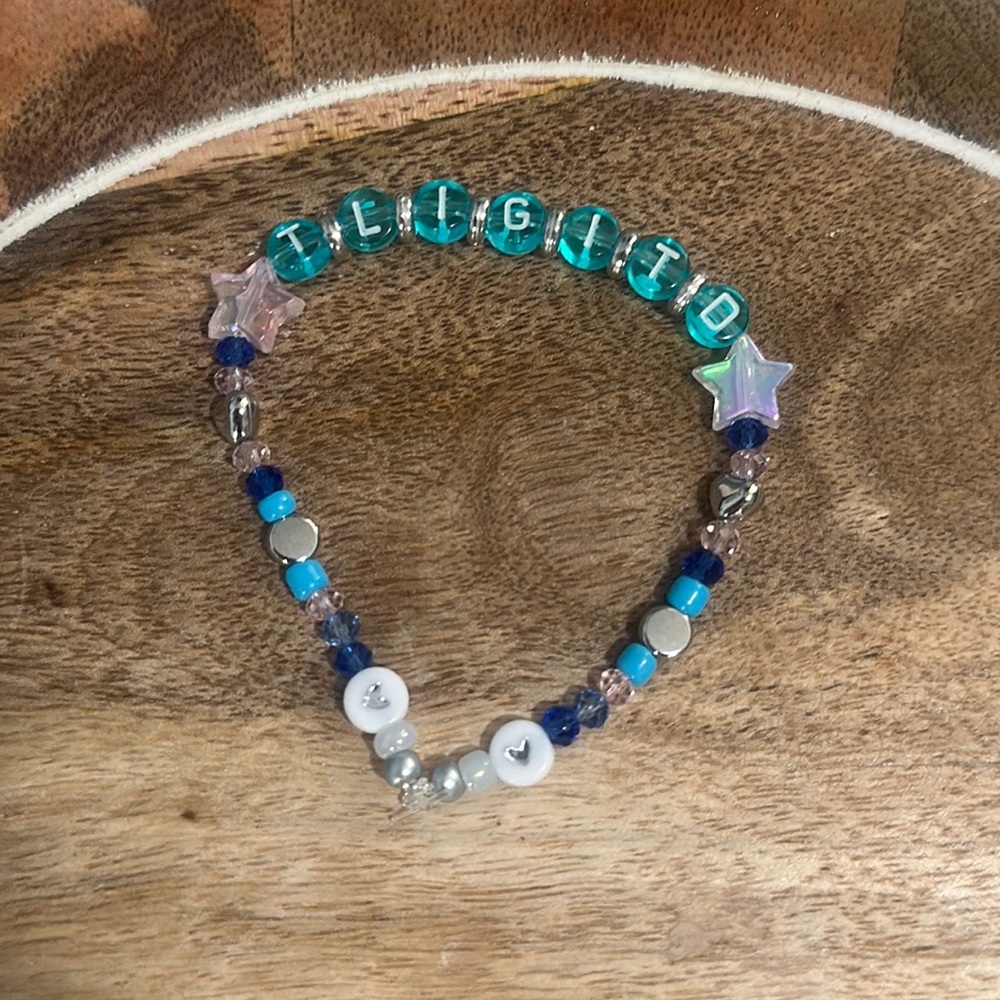 5 for $20 Taylor Swift Bracelet
“This Love Is Glowing In The Dark” (This Love)